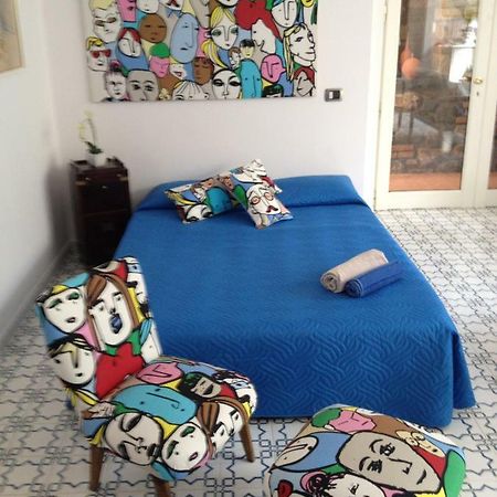 Domus Felix Bed & Breakfast Соренто Екстериор снимка